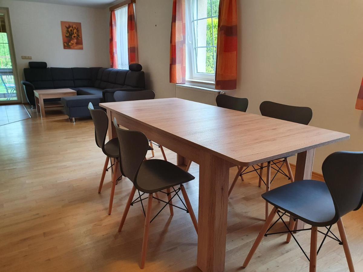 Apartmány Srní u Hlinska Hlinsko Exterior foto